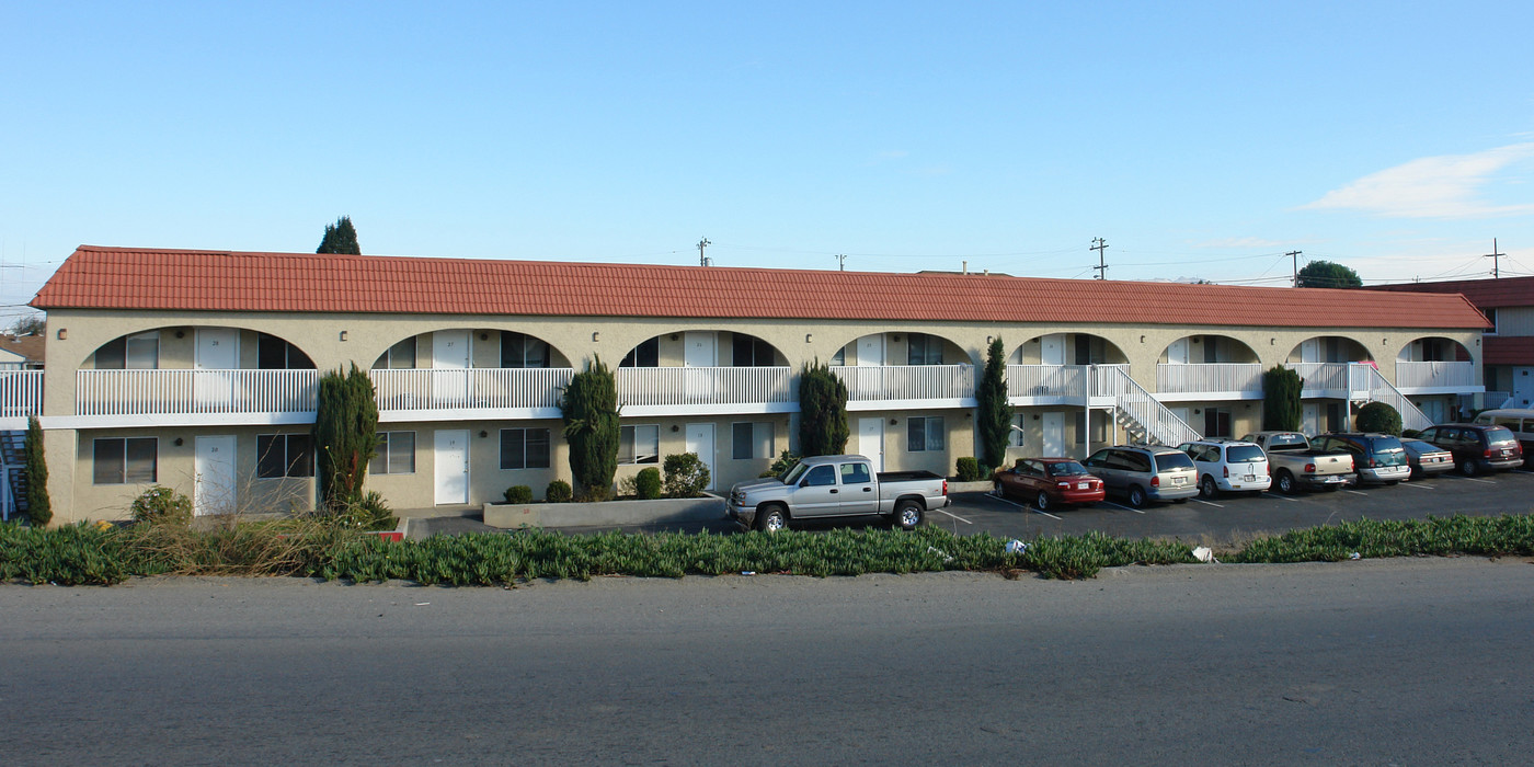 Dee Anna Villas in Salinas, CA - Foto de edificio