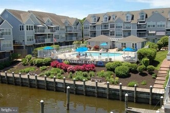 82 Fountain St, Unit 82 in Havre De Grace, MD - Building Photo - Building Photo