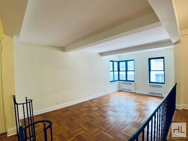 EAST 56 STREET, Unit 4A in New York, NY - Building Photo - Building Photo