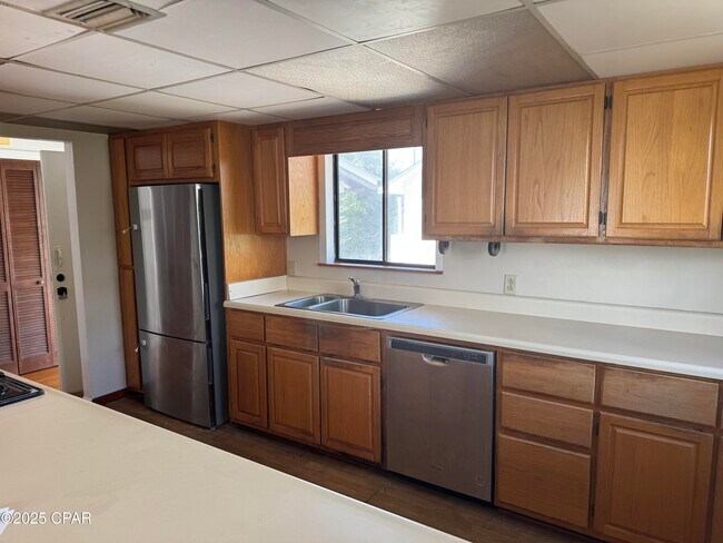 1135 Magnolia Ave in Panama City, FL - Building Photo - Building Photo