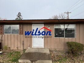 35 W Viola Ave in Yakima, WA - Building Photo