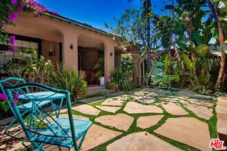 1518 N Stanley Ave in Los Angeles, CA - Building Photo - Building Photo