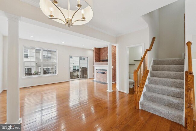 3802 Dominion Mill Dr in Alexandria, VA - Building Photo - Building Photo