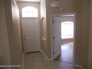 599 Evergreen St NE in Palm Bay, FL - Building Photo - Building Photo