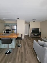 108 Lacosta Ln, Unit 623 in Daytona Beach, FL - Foto de edificio - Building Photo