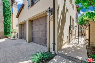 24 Still Water in Newport Beach, CA - Building Photo - Building Photo