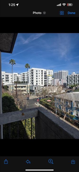 7158 Hawthorn Ave in Los Angeles, CA - Building Photo