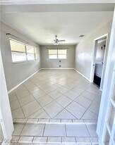 4522 SE 10th Ave in Cape Coral, FL - Building Photo