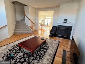 8179 Skelton Cir in Falls Church, VA - Building Photo - Building Photo