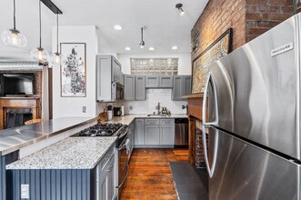 111 E 13th St in Cincinnati, OH - Foto de edificio - Building Photo