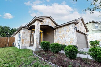 10833 Worn Sole Dr in Austin, TX - Foto de edificio - Building Photo