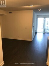 60 Shuter St in Toronto, ON - Building Photo - Building Photo