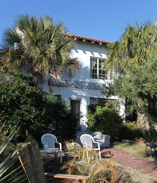 156 Avenida Menendez in St. Augustine, FL - Building Photo