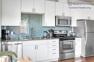 5398 Russell Ave NW in Seattle, WA - Building Photo - Building Photo