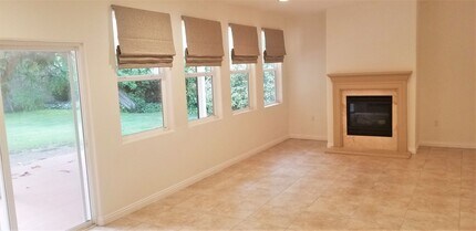 4915 Densmore Ave in Encino, CA - Building Photo - Building Photo