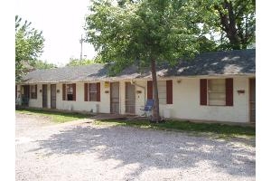 503 S 9th St in Poplar Bluff, MO - Building Photo