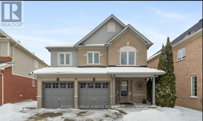 property at 32 Blossomview Ct