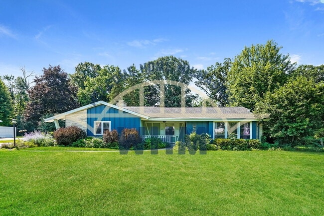property at 17505 Royalcrest Dr