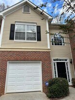 4163 Rogers Creek Ct in Duluth, GA - Building Photo