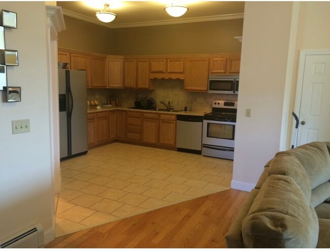27 W Bridge St, Unit 1