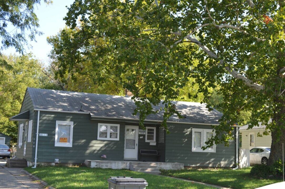 108-110 Colorado Ave in Ames, IA - Building Photo