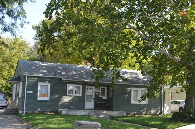 property at 108-110 Colorado Ave
