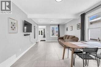 687 Stanley St in Windsor, ON - Building Photo - Building Photo