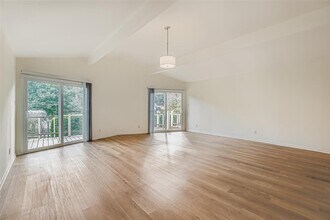 2000 Cody Ct in Austin, TX - Building Photo - Building Photo