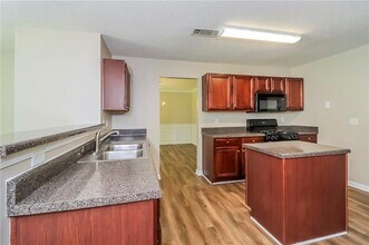629 Tomahawk Pl SW in Austell, GA - Building Photo - Building Photo