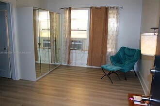 124 Mendoza Ave in Coral Gables, FL - Building Photo - Building Photo