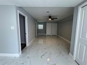 3499 51st Ave N in St. Petersburg, FL - Building Photo - Building Photo