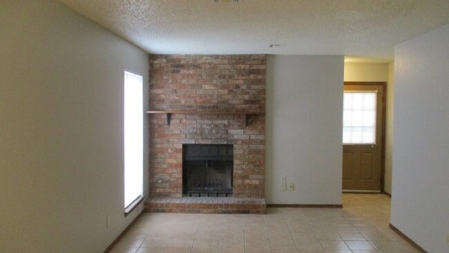 800 Swan Lake Rd in Edmond, OK - Building Photo - Building Photo