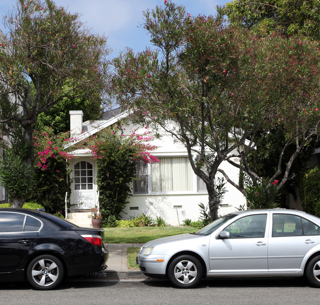 1025 17th St in Santa Monica, CA - Foto de edificio - Building Photo