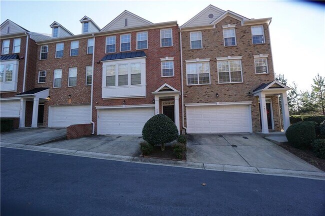 property at 4652 Creekside Villas Way