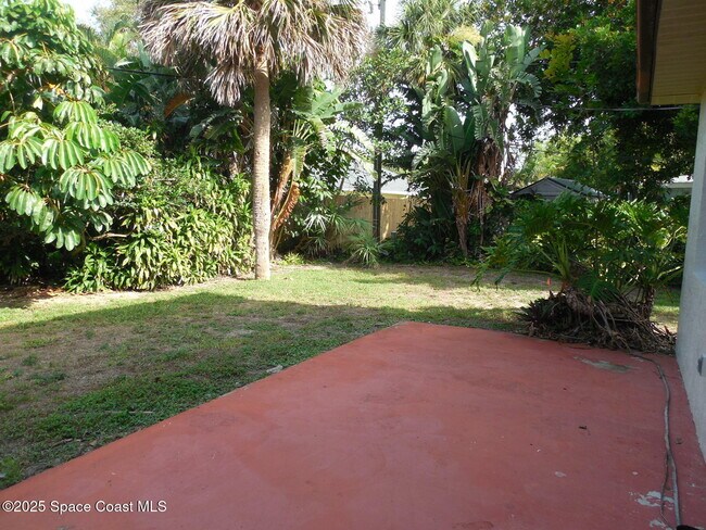 345 Ocean View Ln in Melbourne, FL - Building Photo - Building Photo