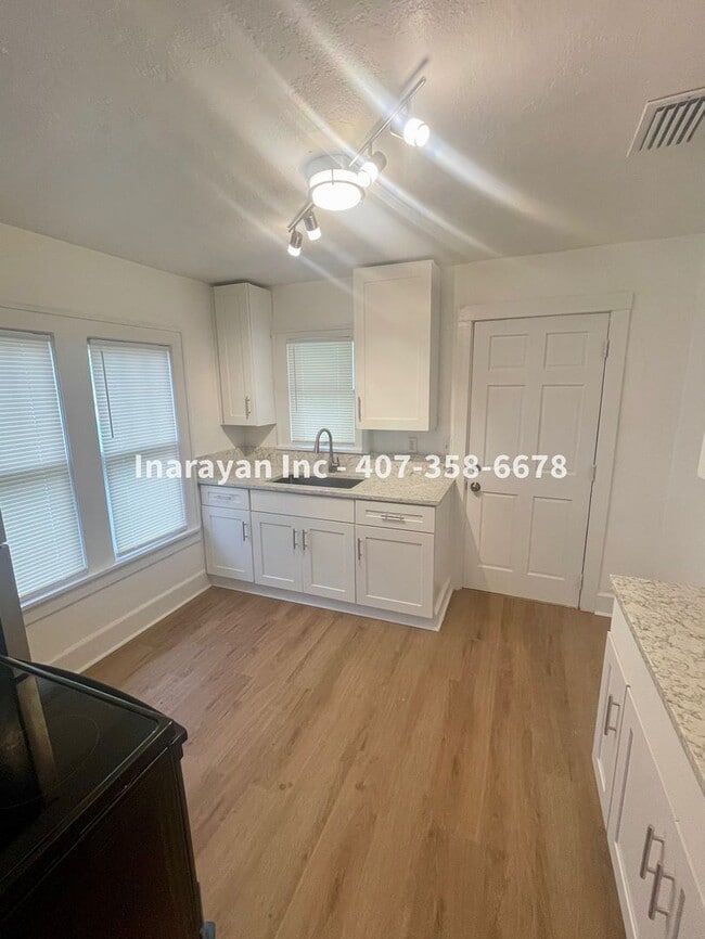 1803 S Westmoreland Dr in Orlando, FL - Building Photo - Building Photo
