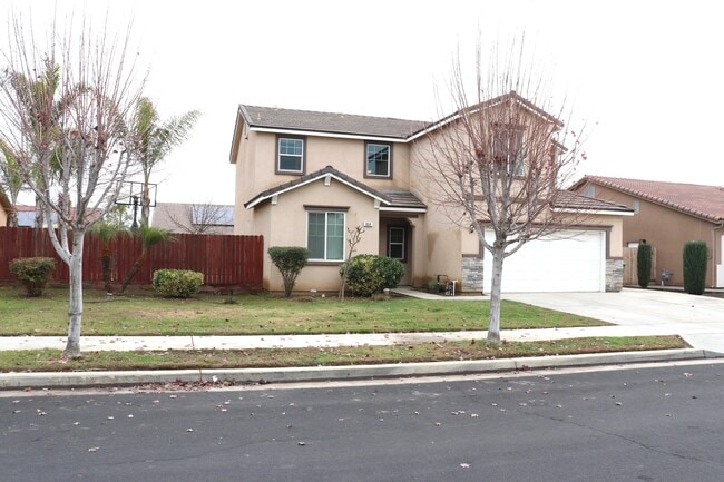 864 Pinewood Ave in Sanger, CA - Building Photo - Building Photo