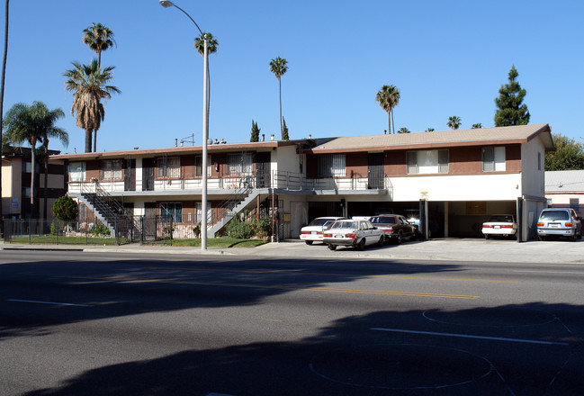 1125 S Prairie Ave in Inglewood, CA - Building Photo - Building Photo