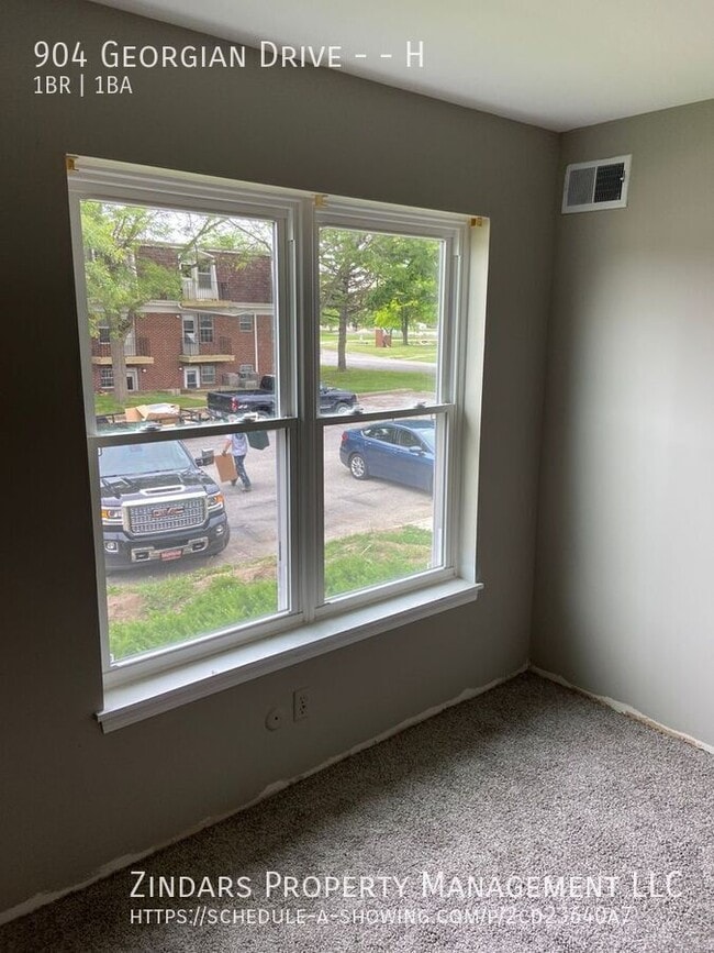 904 Georgian Dr in Danville, IL - Building Photo - Building Photo