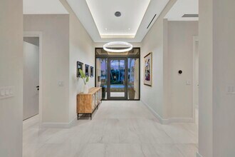 2757 NE 34th St in Fort Lauderdale, FL - Building Photo - Building Photo