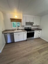 14125 Thomas Rd NW in Gig Harbor, WA - Building Photo - Building Photo