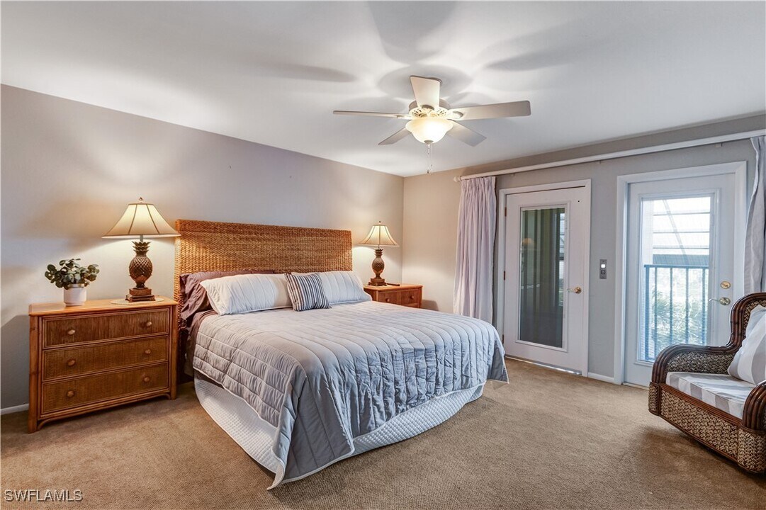 17054 Marina Cove Ln in Ft. Myers, FL - Building Photo