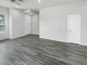 3215 Chenault St in Fort Worth, TX - Building Photo - Building Photo