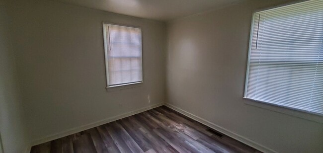 1317 Mayfair Ave in Greensboro, NC - Building Photo - Building Photo