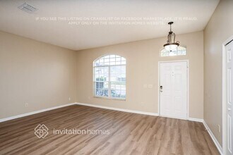 2005 Dumont Dr in Valrico, FL - Building Photo - Building Photo