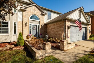 4025 Rolling Meadow Ln in Ypsilanti, MI - Building Photo - Building Photo