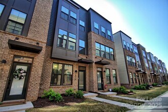3014 Terroir Ln in Charlotte, NC - Building Photo - Building Photo