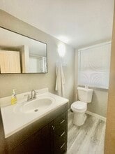 1021 Keokuk St in Hamilton, IL - Foto de edificio - Building Photo