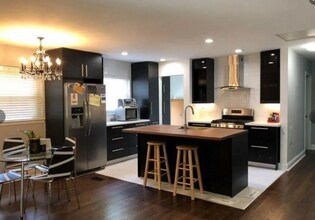 1533 E Melton Rd in Birmingham, MI - Building Photo - Building Photo
