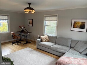 2866 Arizona Terrace NW in Washington, DC - Building Photo - Building Photo